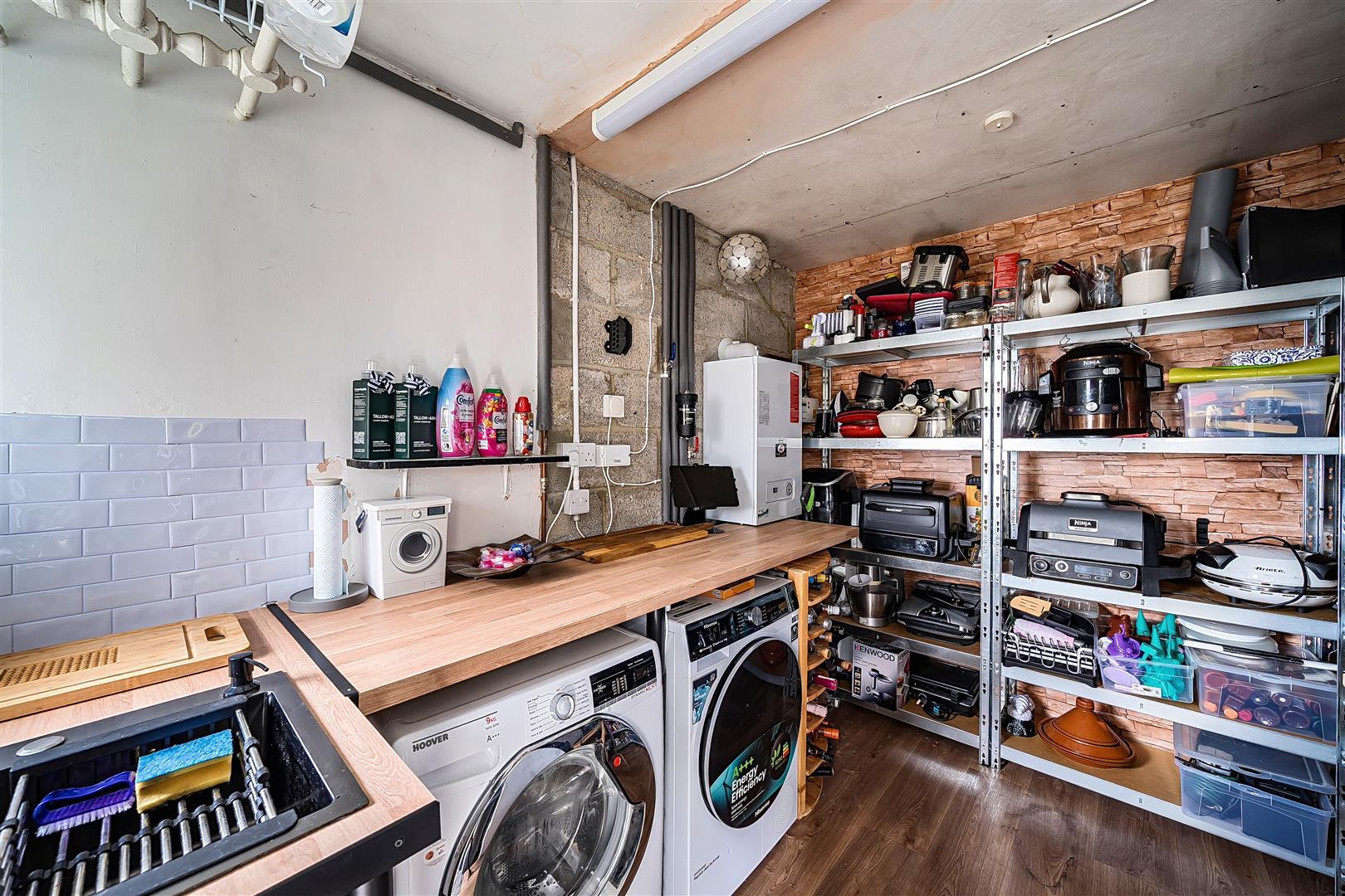 Property Image f337dbf2-4ef8-4345-8dcd-196ac7aaa549