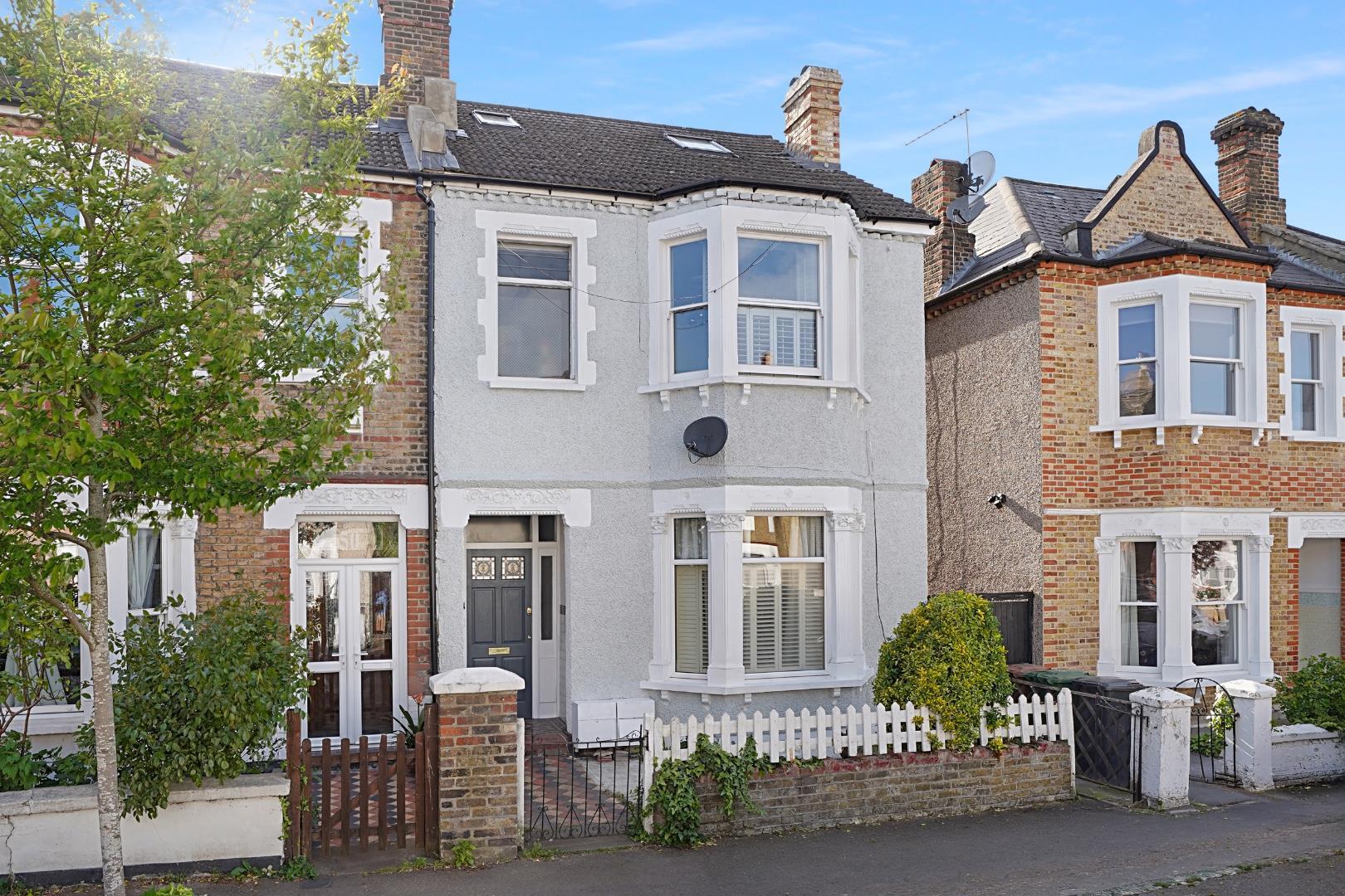 Property Image f339663e-3d93-4631-bf7f-5ea129bcfe04