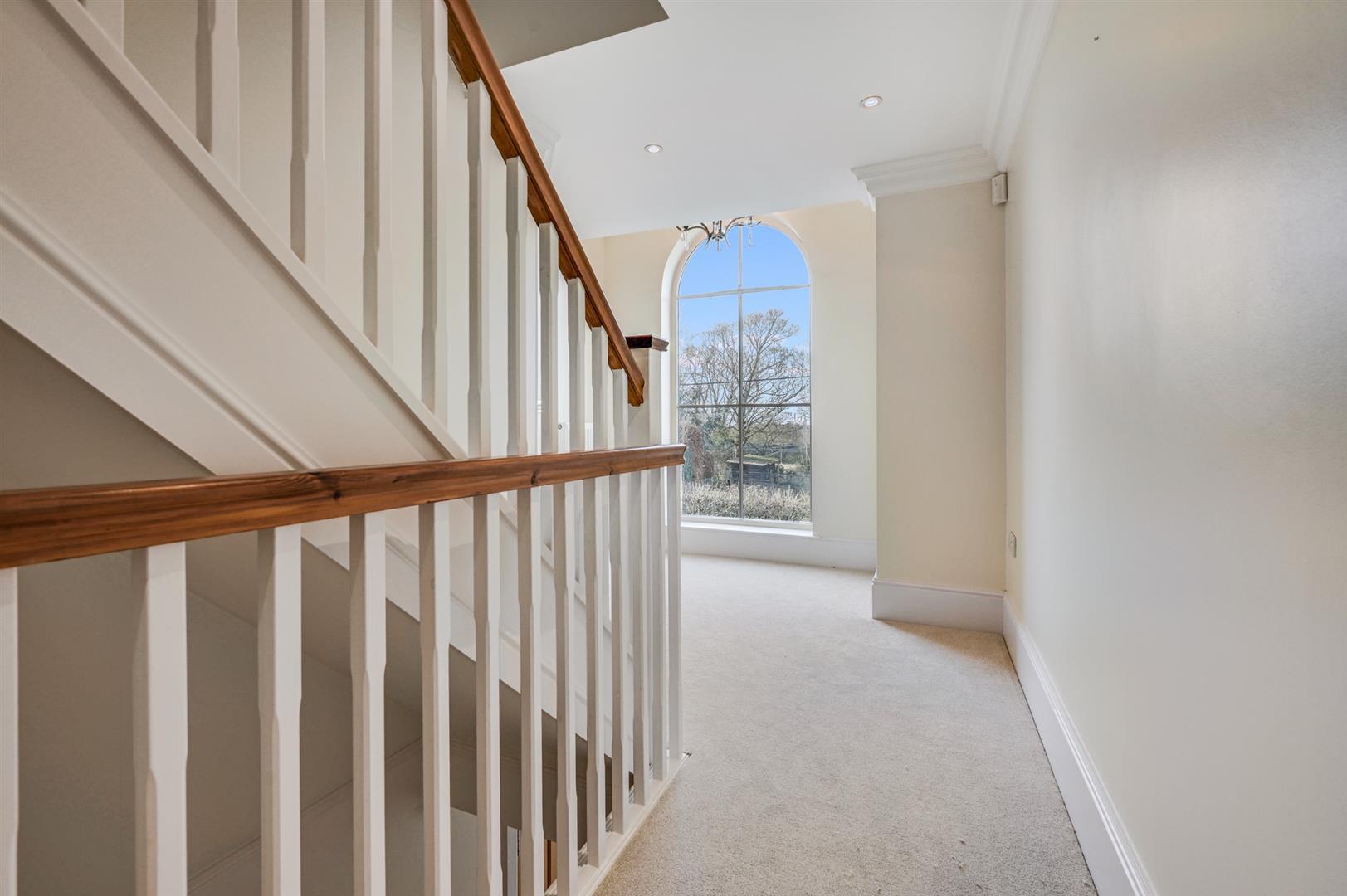 Property Image f33f0b45-301f-426b-bb46-4d9347f8dcbe
