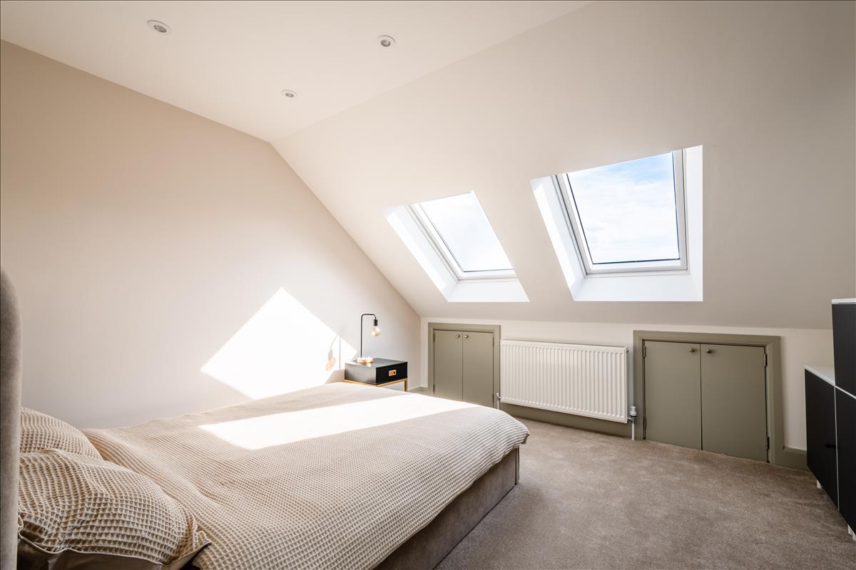 Newly refurbished four double bedroom house with garden for long let on Bushberry Road E9 Homerton