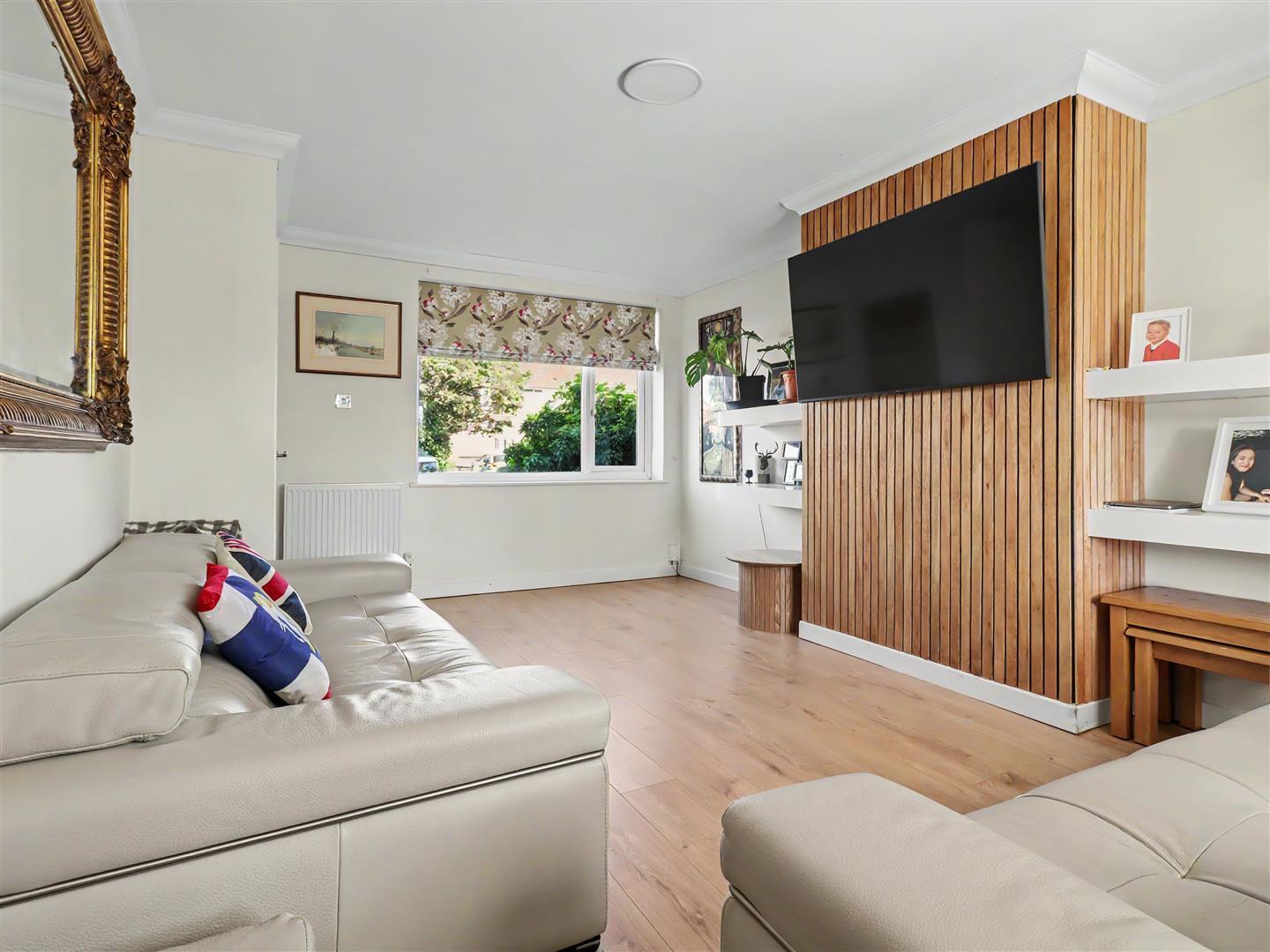 Property Image f34f7f0b-41ad-48c8-86a4-01a8606ac6b2