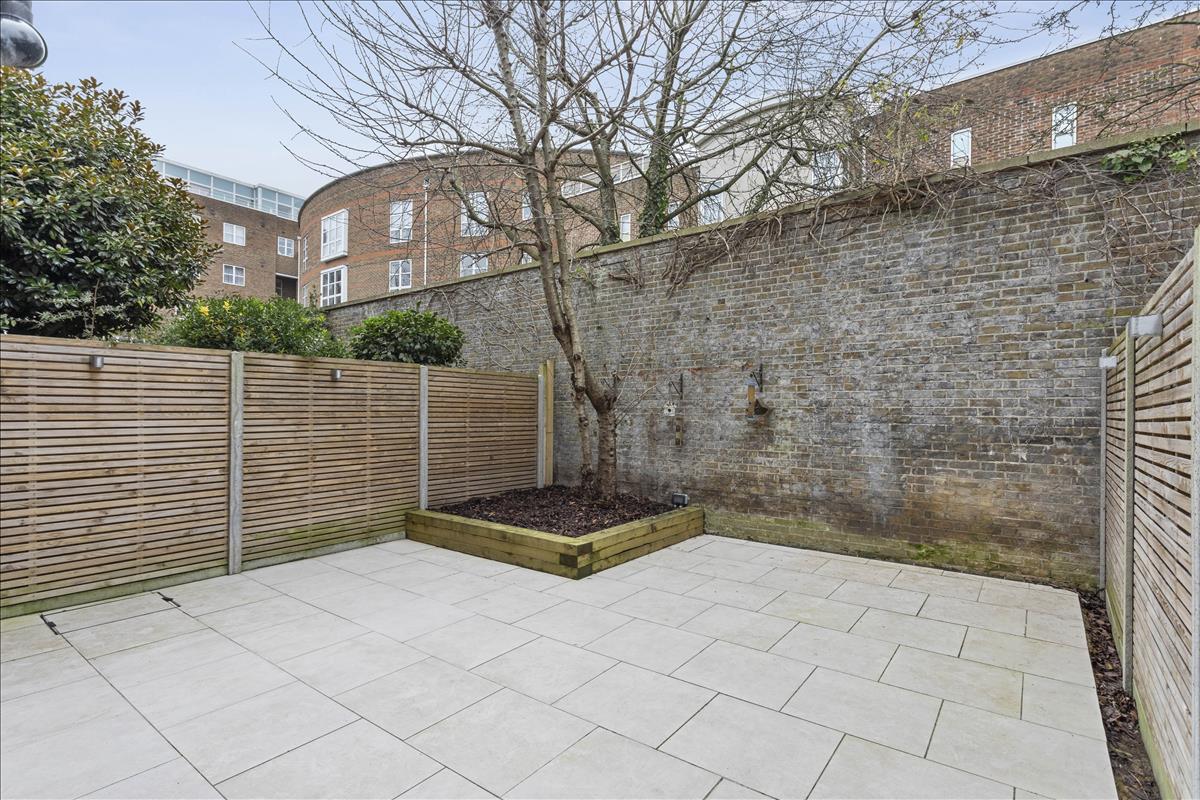 Property Image f3518adb-914d-4d5e-8ba0-e228431ad7d6