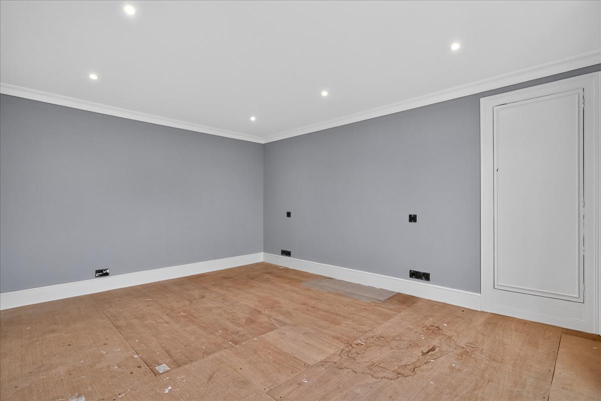 Property Image f35792f0-e313-465e-9c31-3191b027674a