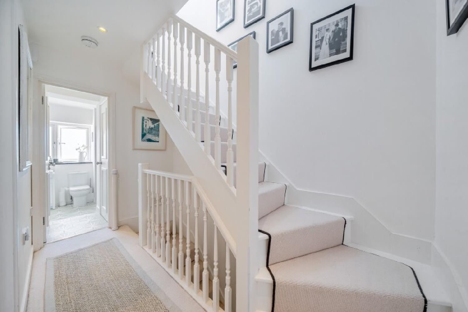 Property Image f37230c3-340b-489c-857a-8652369e9fe1