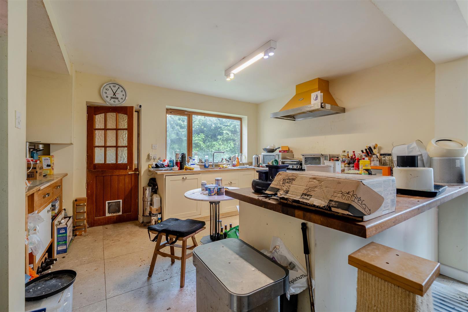 Property Image f3796888-b515-4d06-896f-ef9822688968