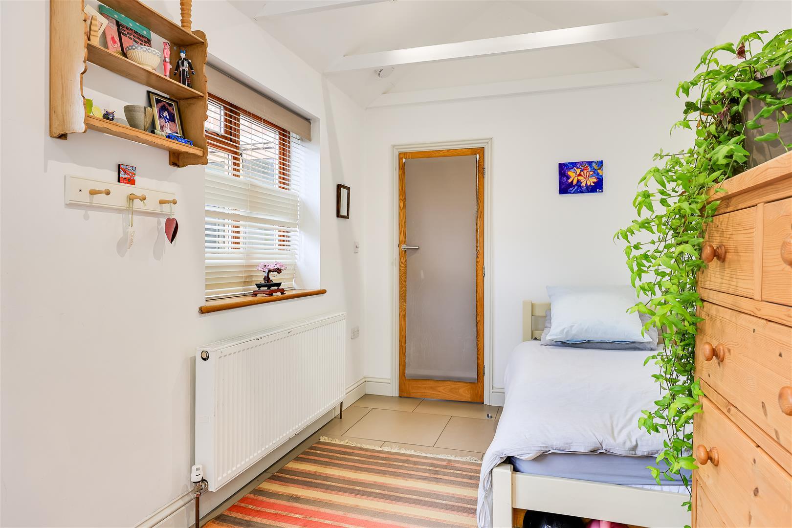Property Image f396dea2-5c68-4cde-bf95-c77197c7d0fb