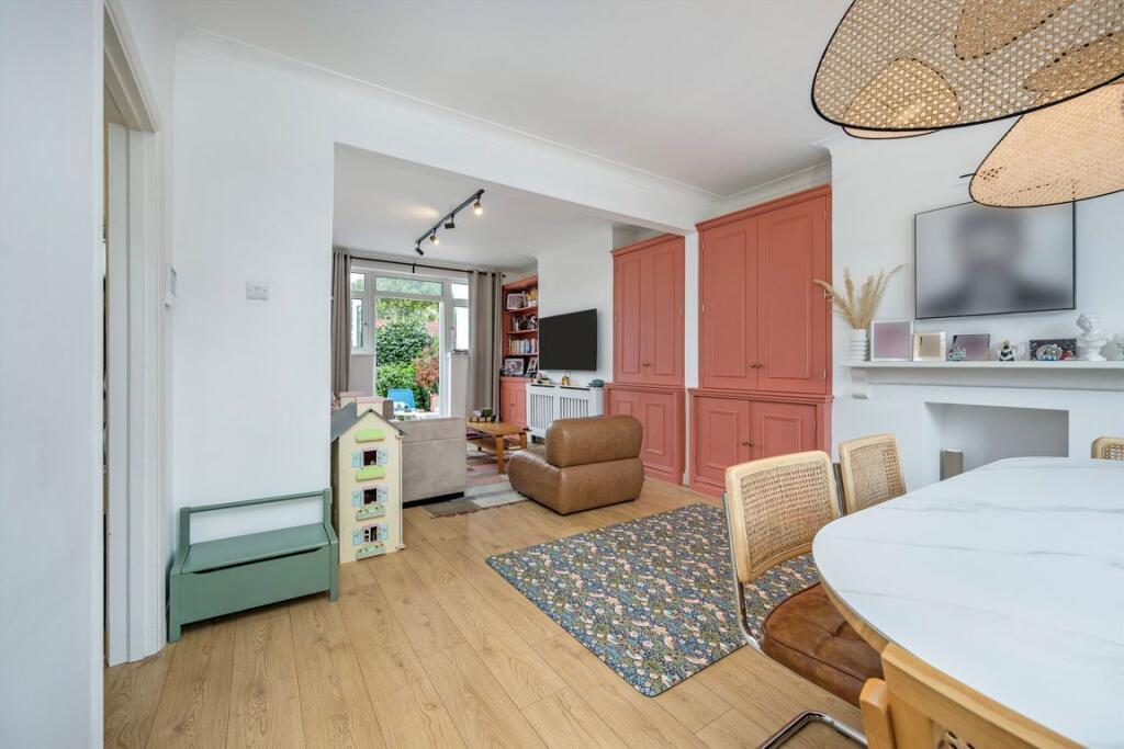 Property Image f39c3696-607b-4635-adad-96a341993261
