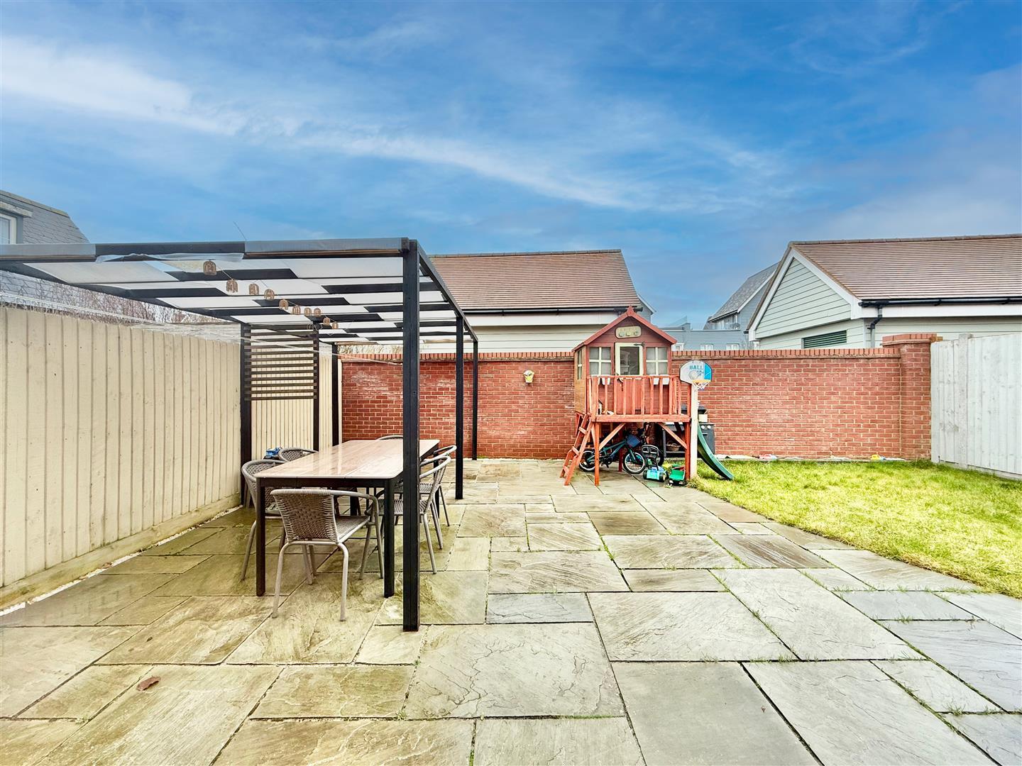 Property Image f3a8da1f-25a6-413f-b3c6-a07ce9c6aae0