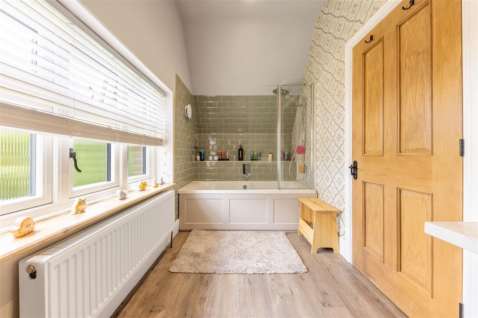 Property Image f3abb8ab-118e-425d-9159-91b6a4578c79