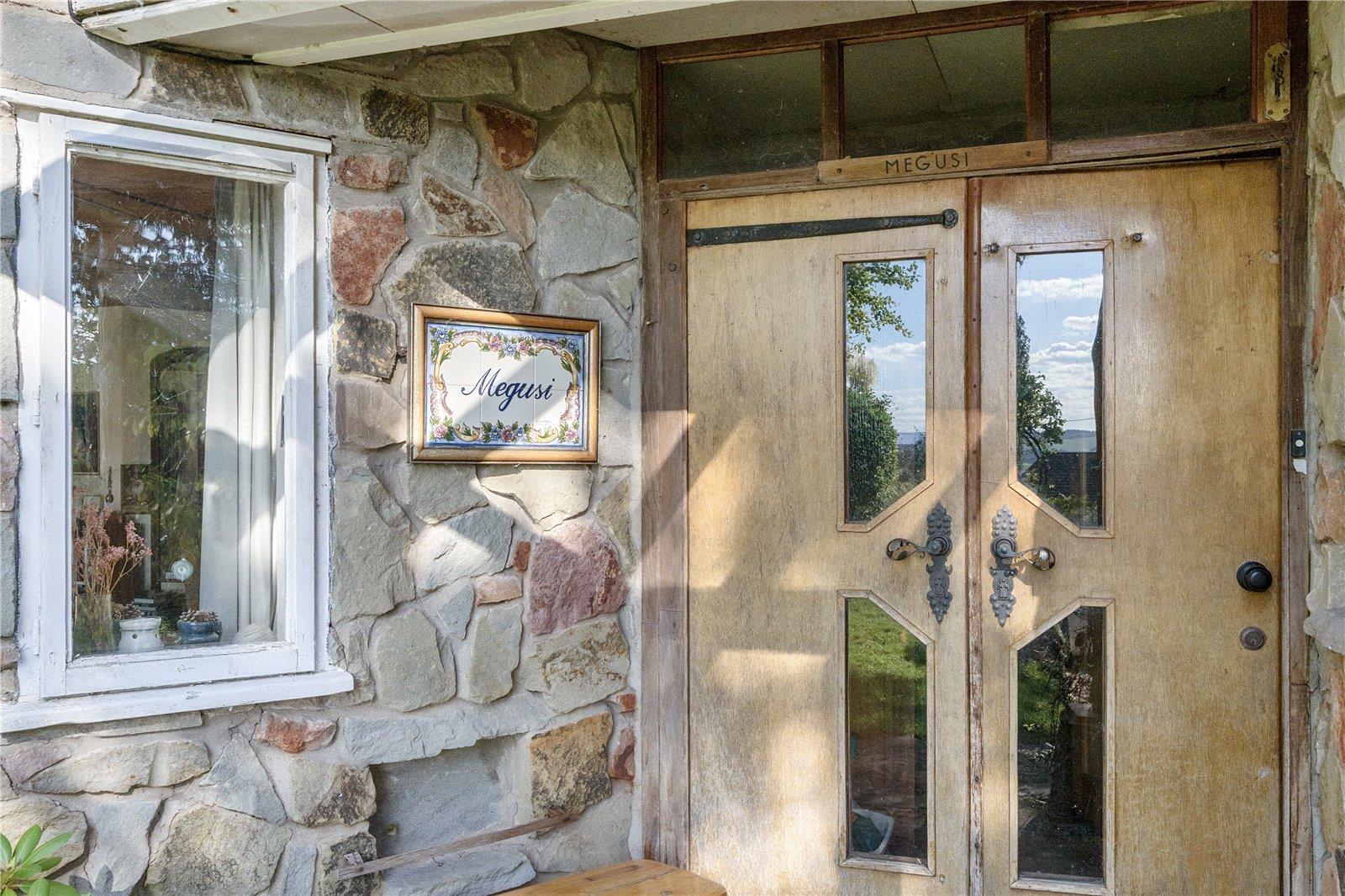 Property Image f3d8115c-8442-43e8-8b10-0c10b460941e