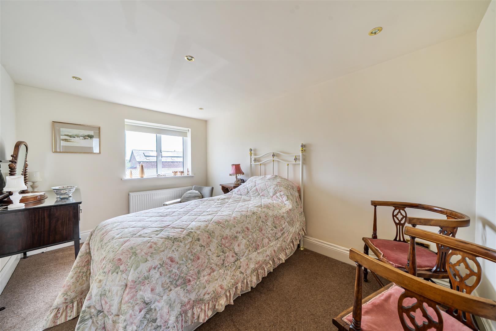 Property Image f3de5a05-2f84-4c4d-b36c-26eda865a787