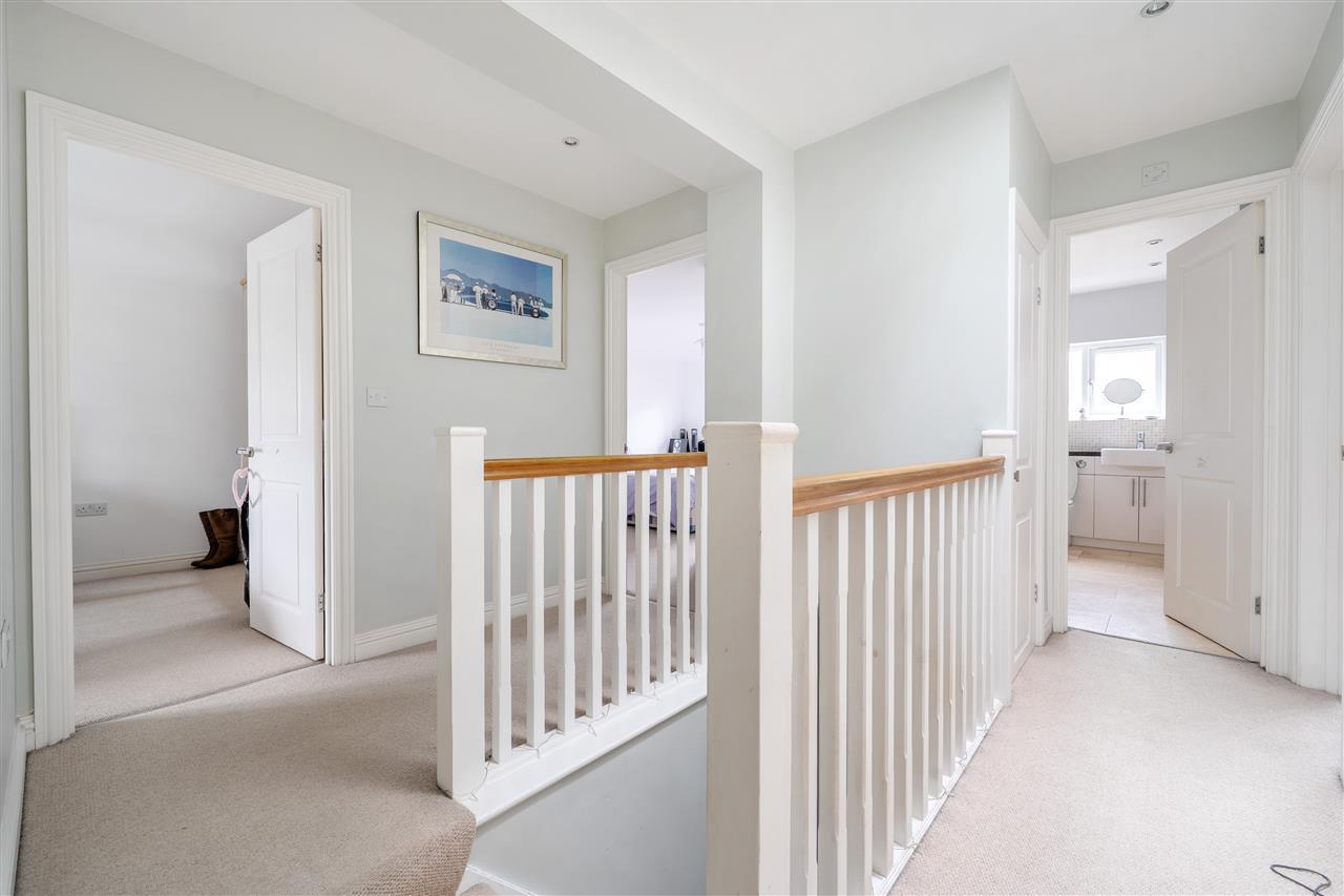 Property Image f3e09e5c-d1d9-406b-95ca-59da19cb6d4f