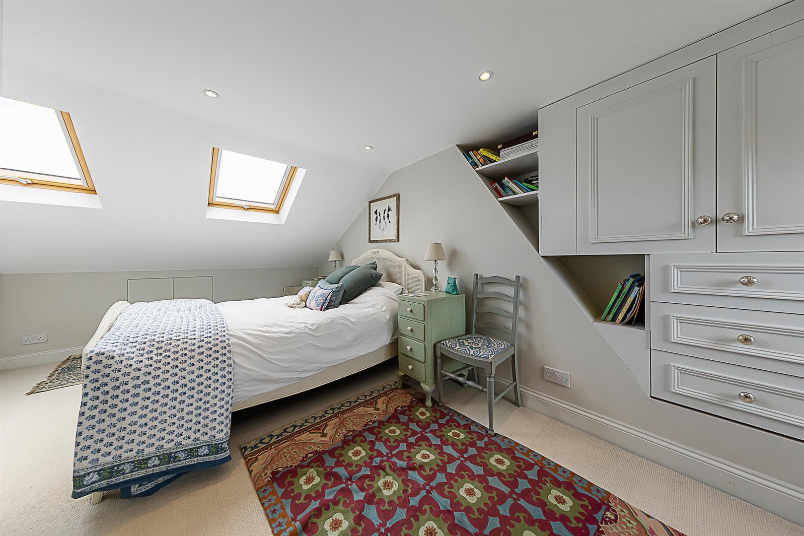 Property Image f3e8236e-efb6-4907-bd92-185d3ef8f62d