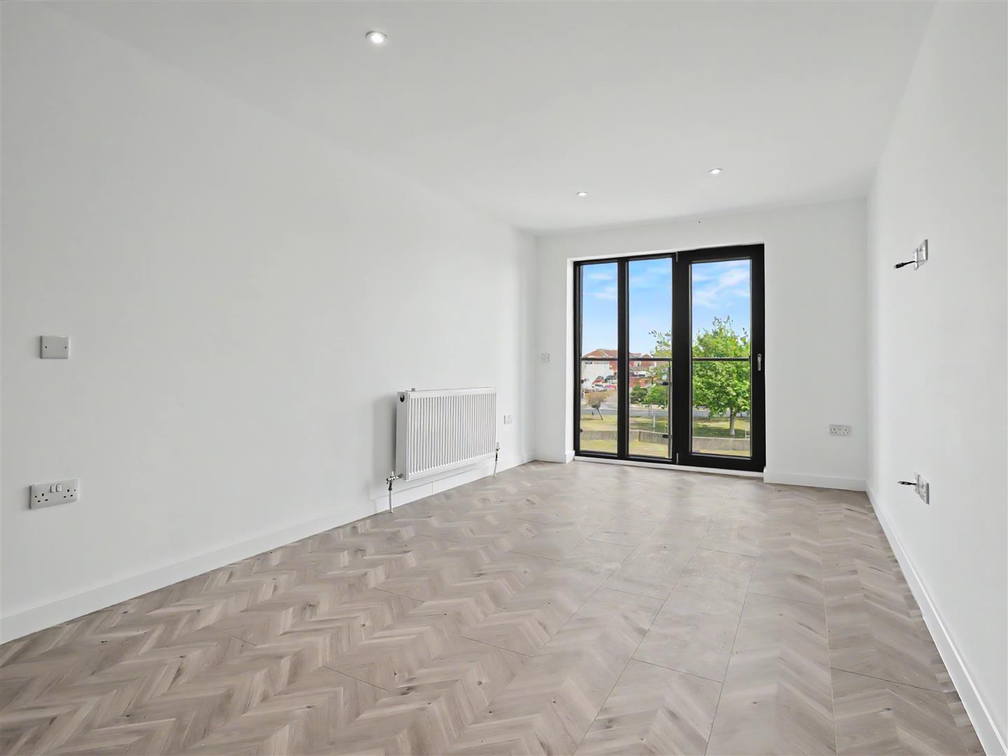 Property Image f3e87fd8-c7bb-4bb9-ab04-07a45fd39f79