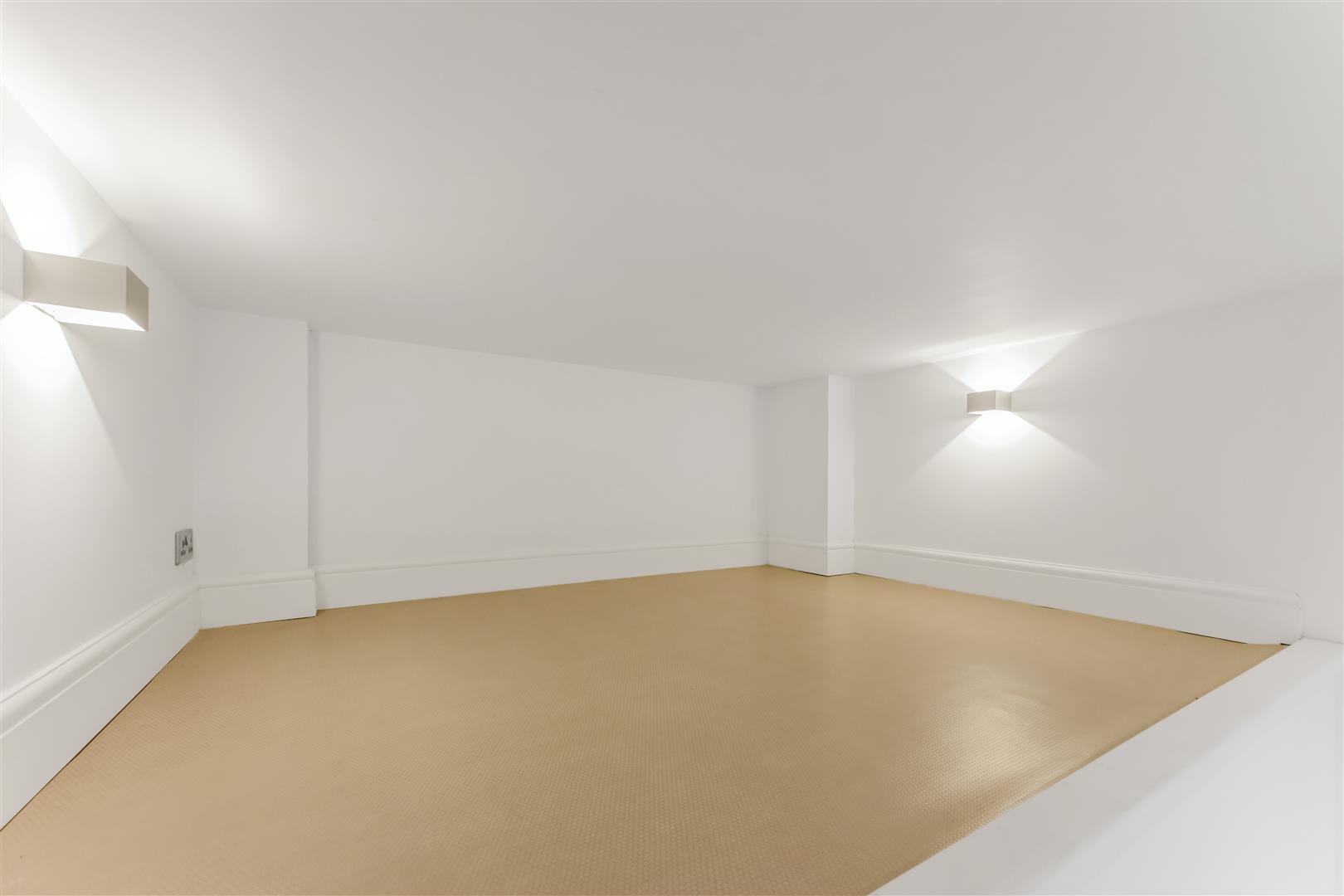 Property Image f4038d72-692f-4b12-ba0f-d621b81281c6