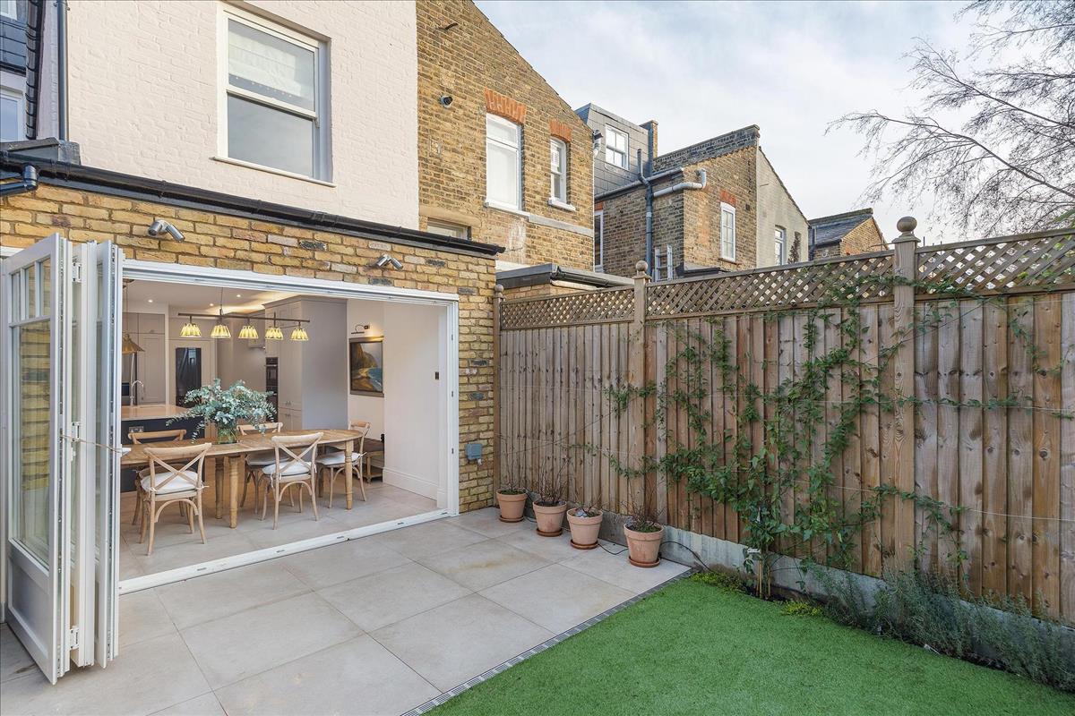 Property Image f40b2308-4e02-4797-afeb-e062f0a3d074