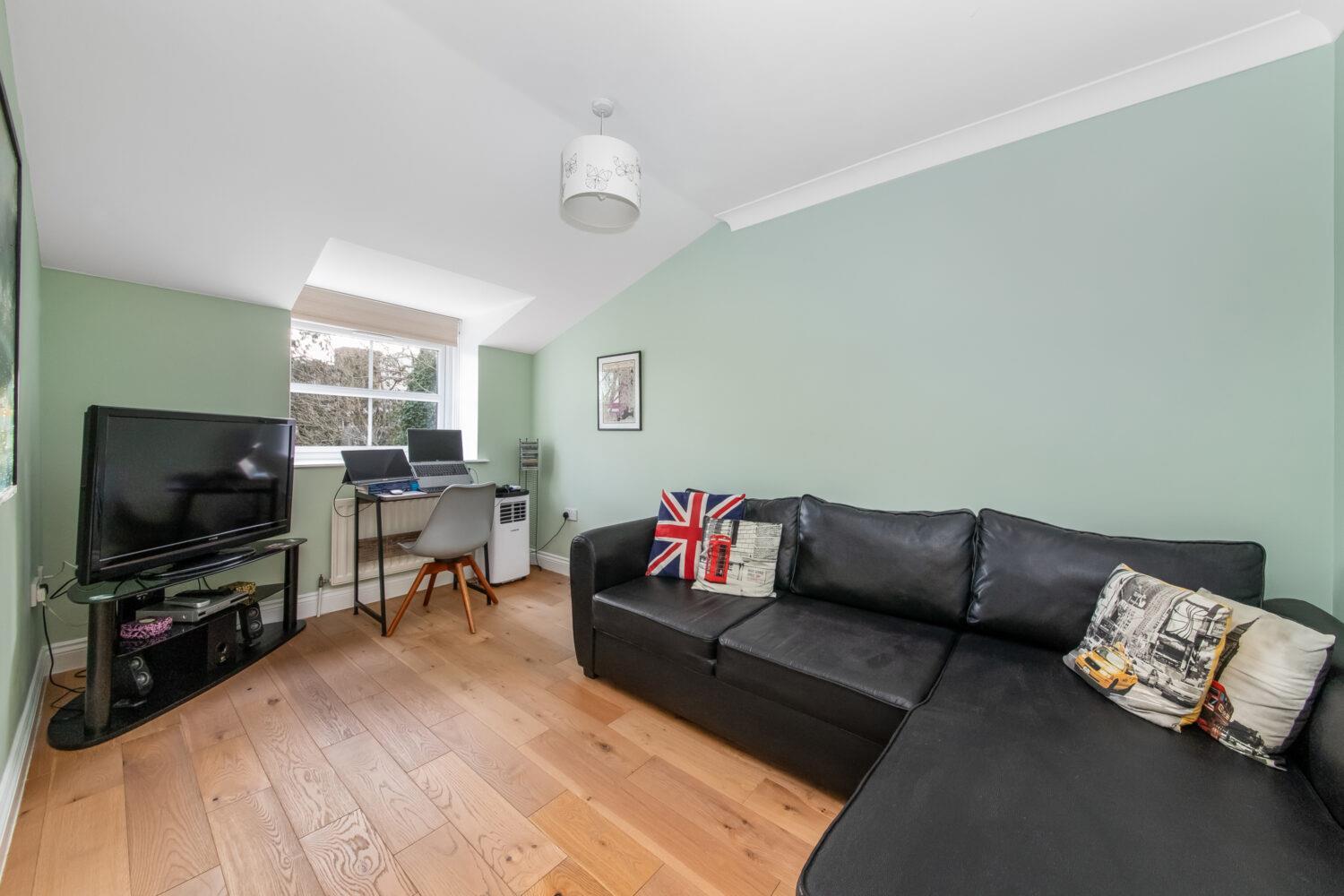 Property Image f416ab33-1f24-4fde-8be7-90d0a8301137