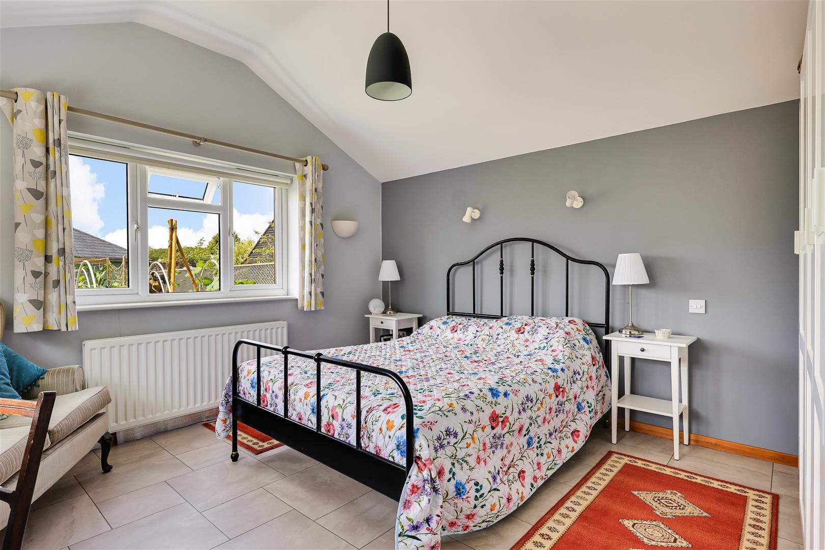Property Image f421b6b2-0073-43b9-8f83-2feb4649fcb4