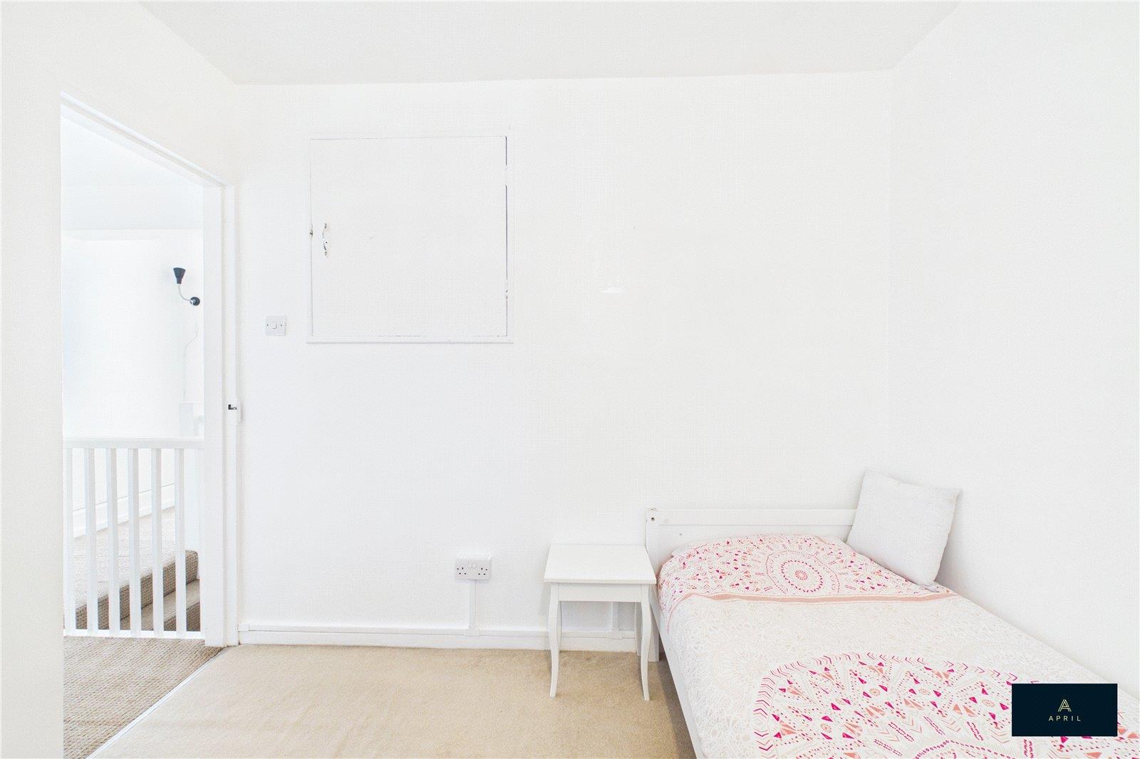Property Image f42f4f85-c935-4982-bd81-43bacbb685a2