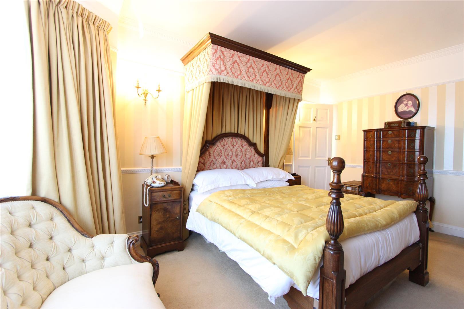 Property Image f44222e1-0d81-47a7-93cc-b44d53e01288