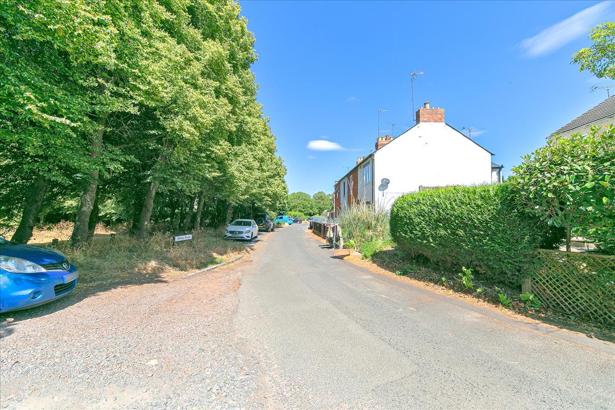 Property Image f4440b77-0147-48f4-b2e6-6a6708e3ca3a