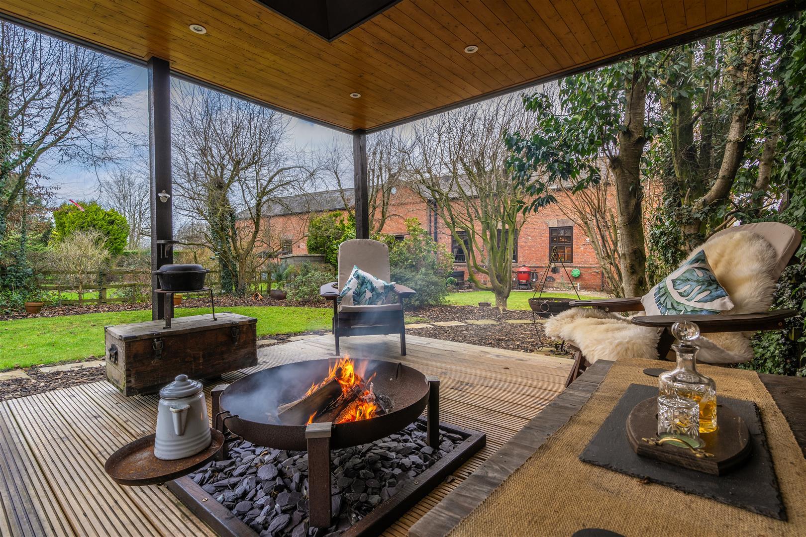 Property Image f44be48f-b2cf-46a2-9dd3-07d83d041378
