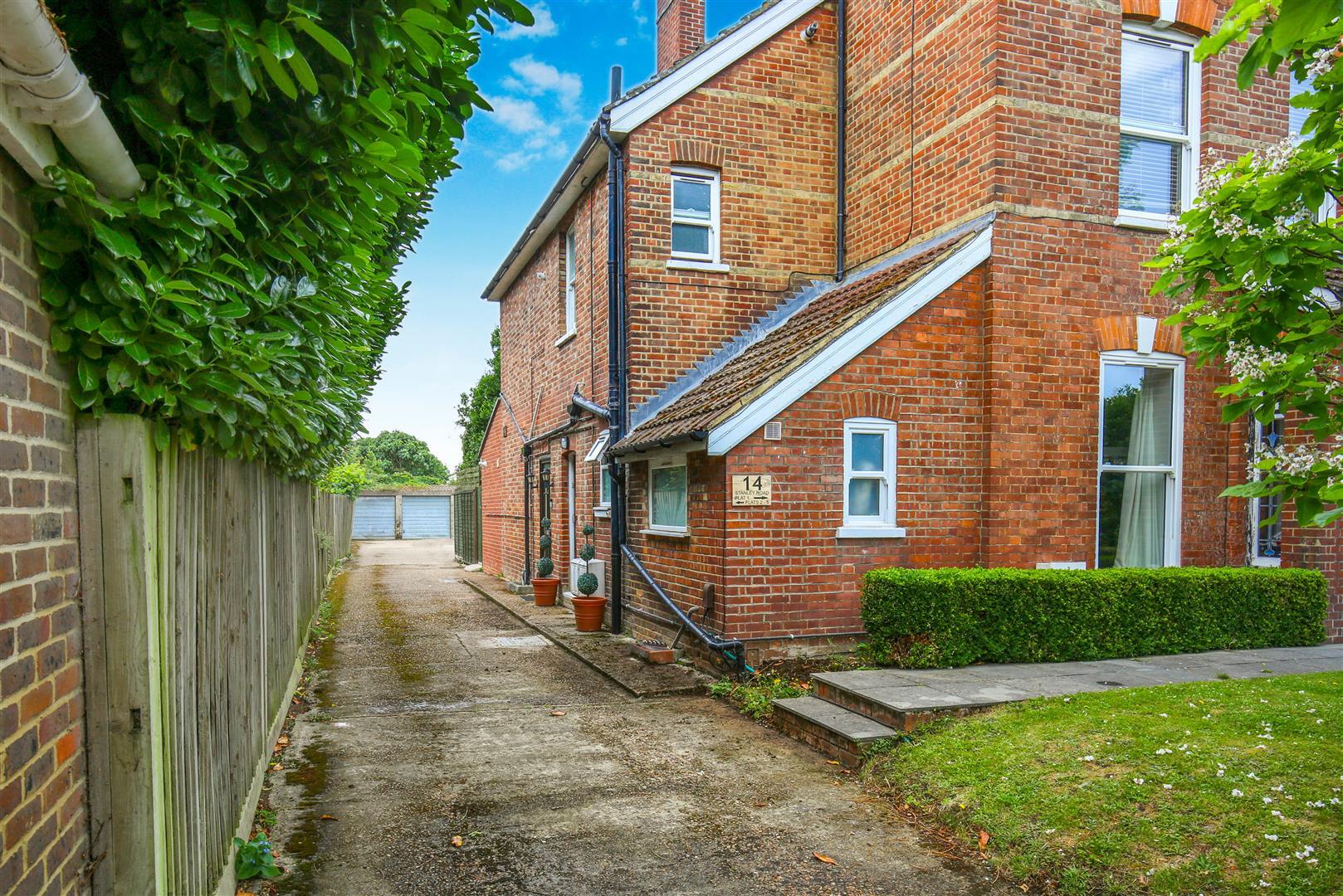 Property Image f455367a-093a-4a82-a77e-cb3790b534c7