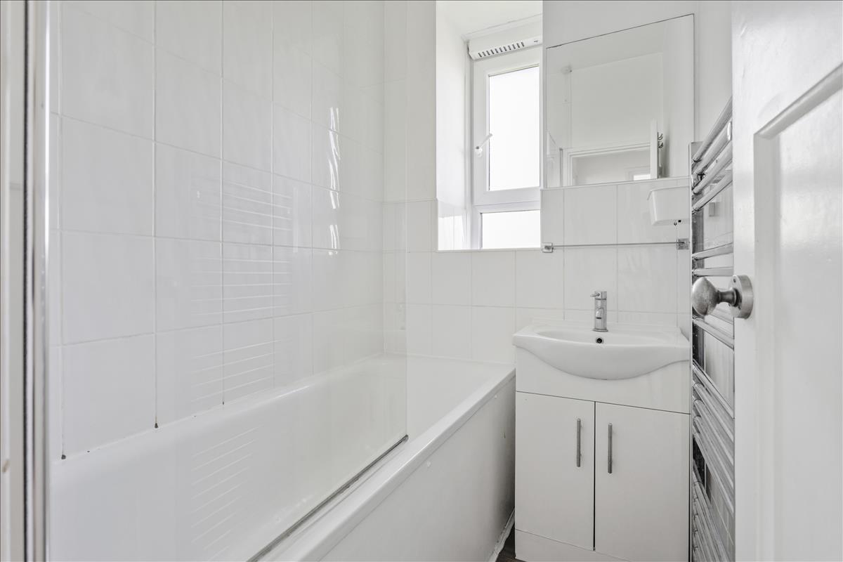 Property Image f458bbfb-ccf2-41c4-b4f9-9ffe22247d37