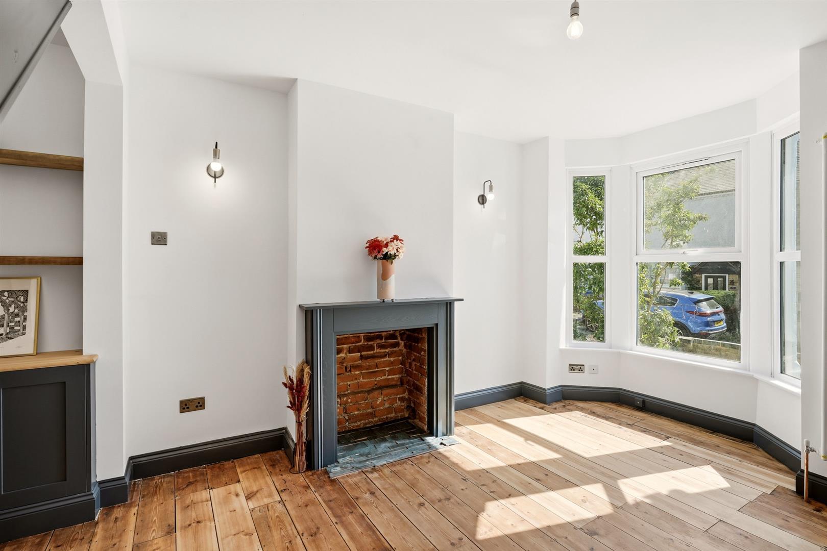 Property Image f45c864e-72c8-4329-8f48-975b3d0cd996
