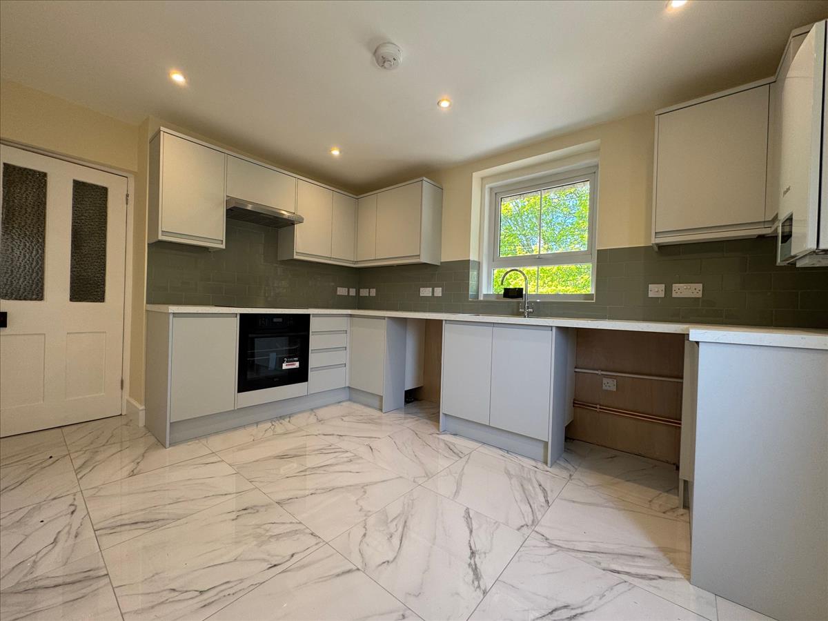 Property Image f4650be2-4a68-42db-8ca8-536d5e32eacc