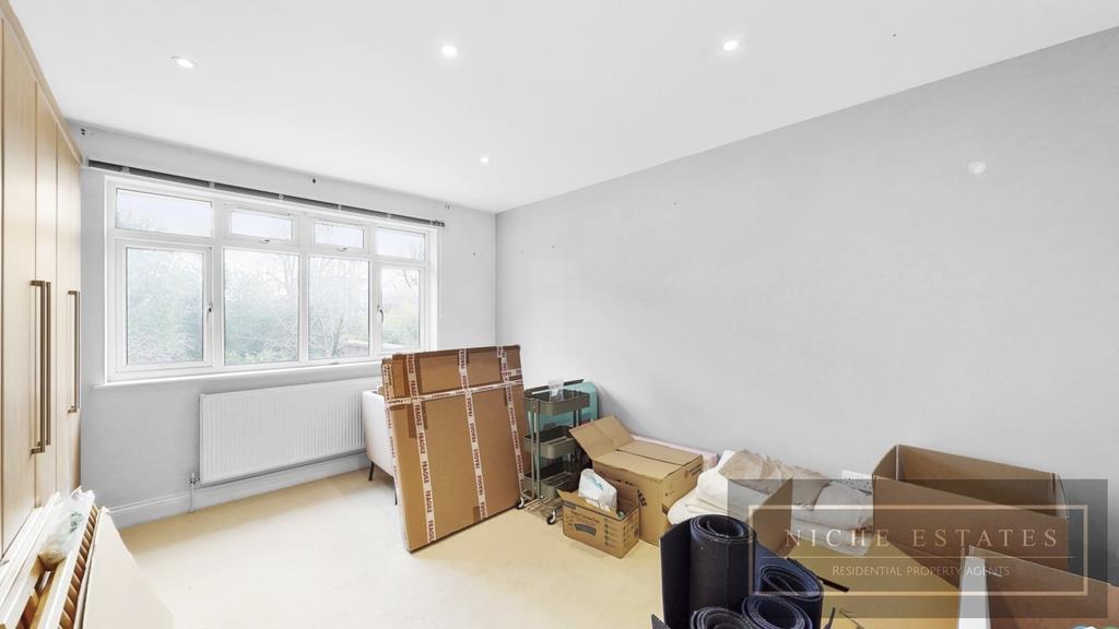 Property Image f4661900-2620-45f0-8090-e278ce8d9238