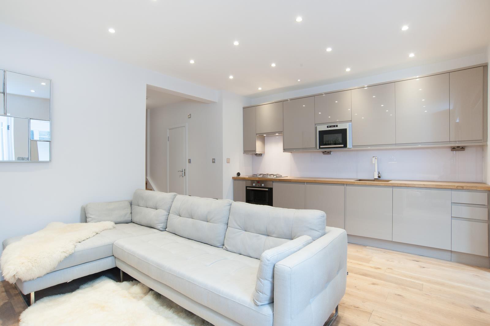 Property Image f4669eee-2893-49de-82b6-f44bdba4d0e3