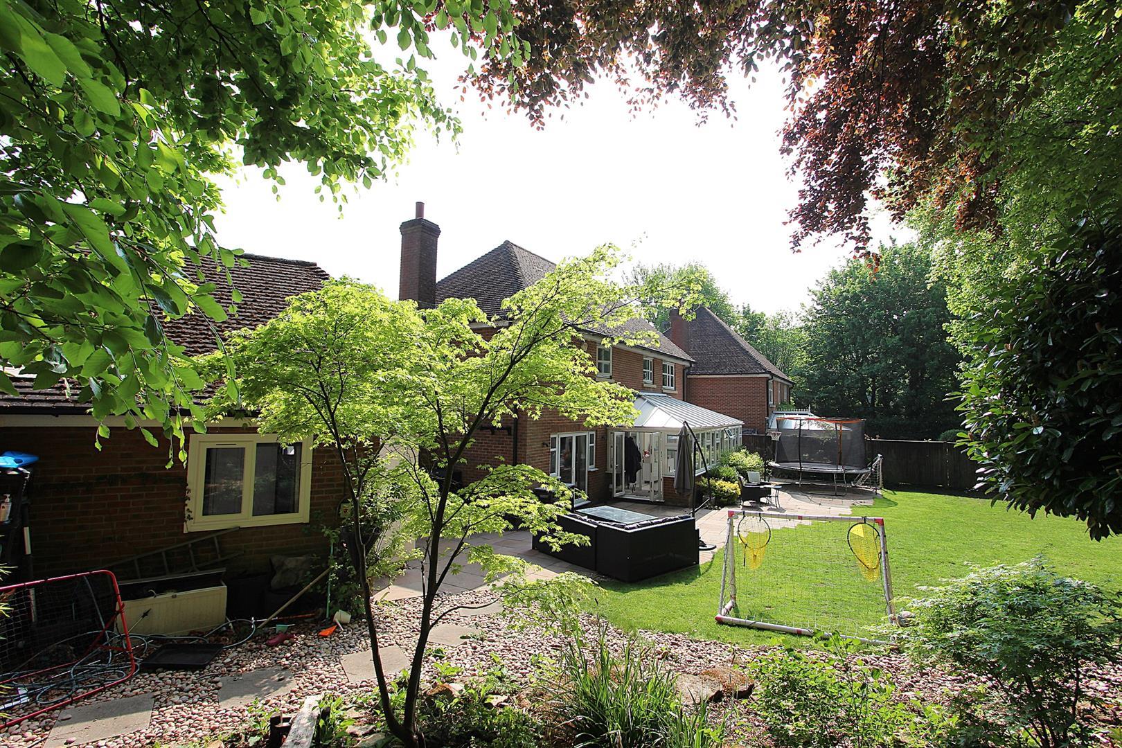 Property Image f4699e4f-6e3e-42a1-877c-ce58de59ac3f