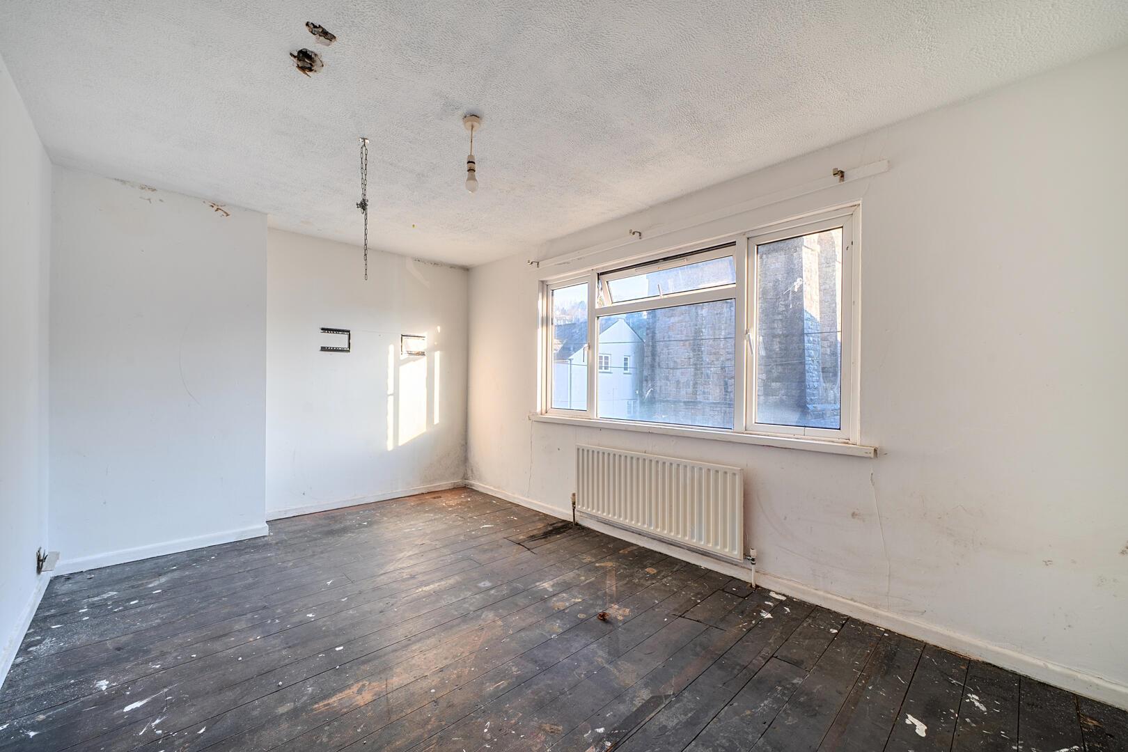 Property Image f483e19e-0f2e-40b7-a09a-5a2b151824fa