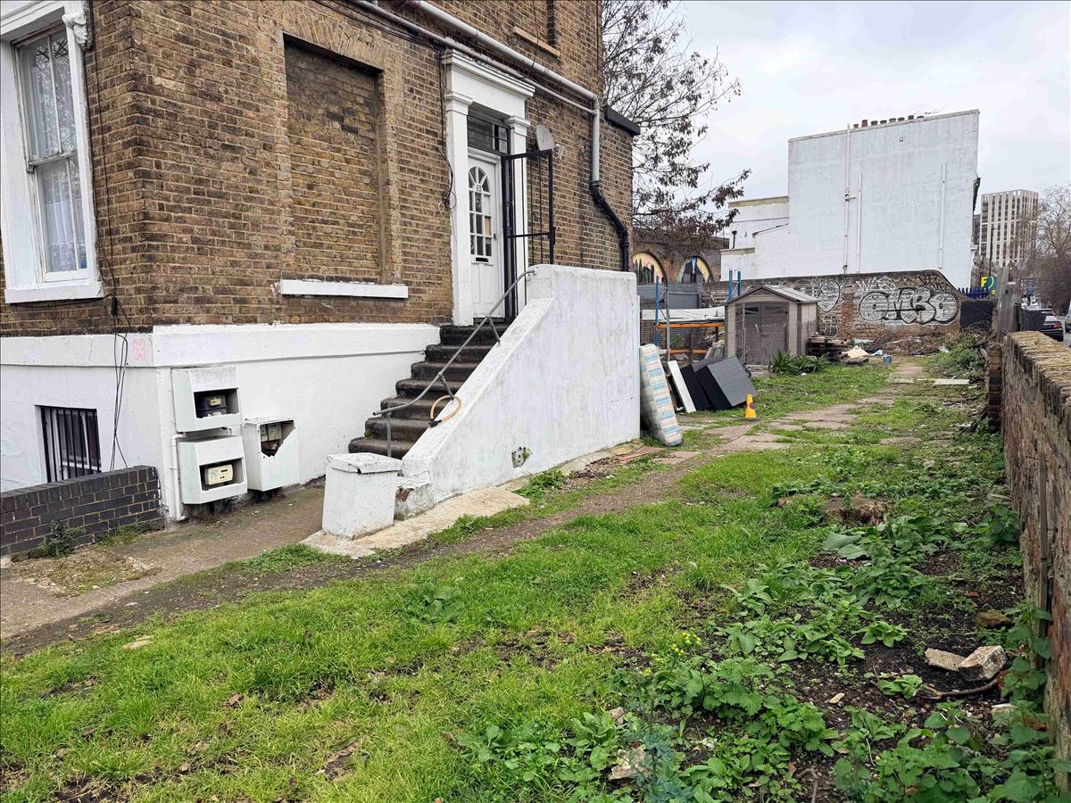 Property Image f4869e00-f0e3-4572-b7f1-7e73d266167a