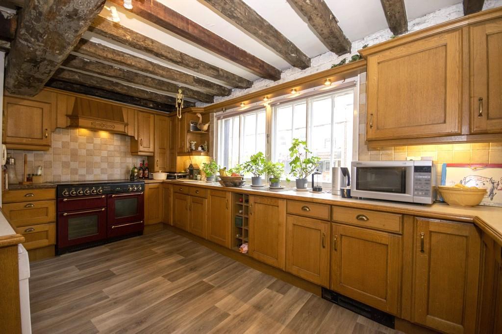 Property Image f4aacdbb-2e3a-4917-944d-3623024b5b64