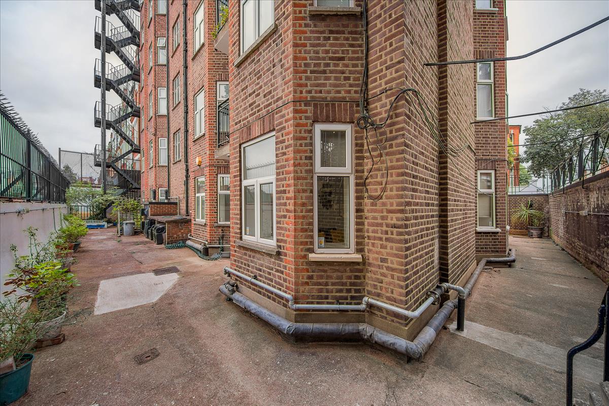 Property Image f4b440c9-7724-40d8-8c9c-cd15dec9f007