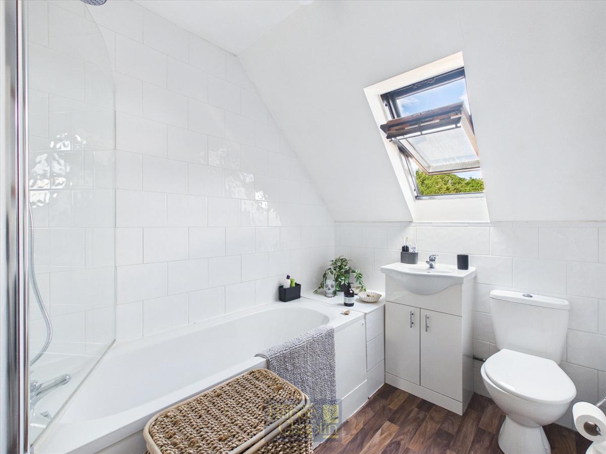 Property Image f4b897ba-0246-4e74-8d7d-f43a9e20c326