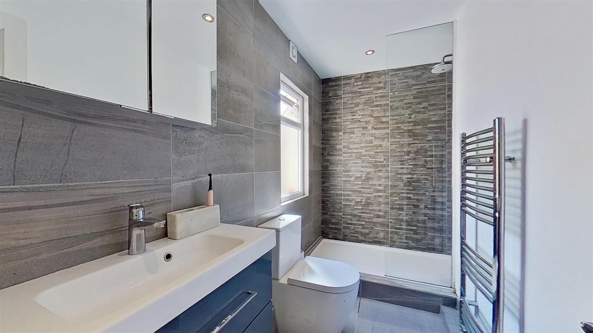 Property Image f4c9ce19-a1f7-46cc-91a0-2593465dd9c3