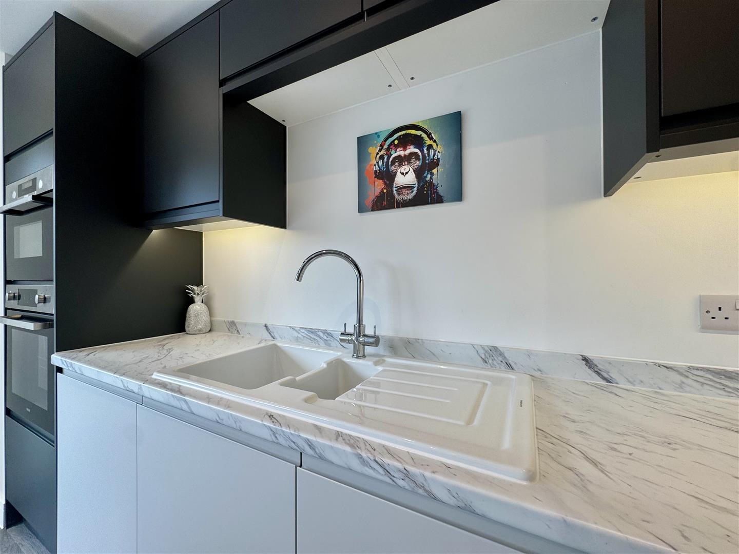 Property Image f509333a-68a6-4e1c-b3a4-8575bd4496e9