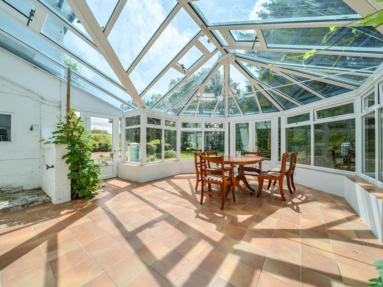 Property Image f5102baa-ff6c-4932-8f3b-9e87e7b176ae