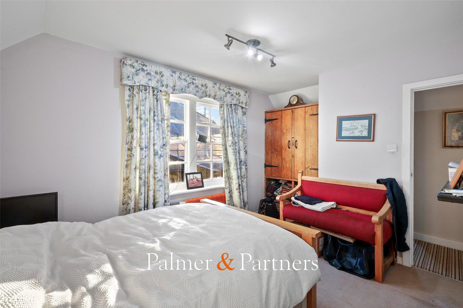Property Image f515c298-9fbd-40e9-953b-b9560dbe3b2e
