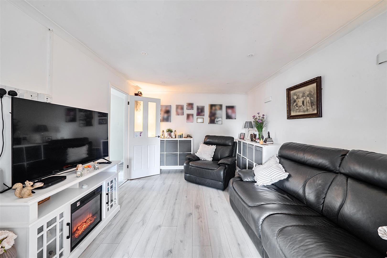 Property Image f5176ad8-6d74-4b92-91b6-d9ee018bbc56