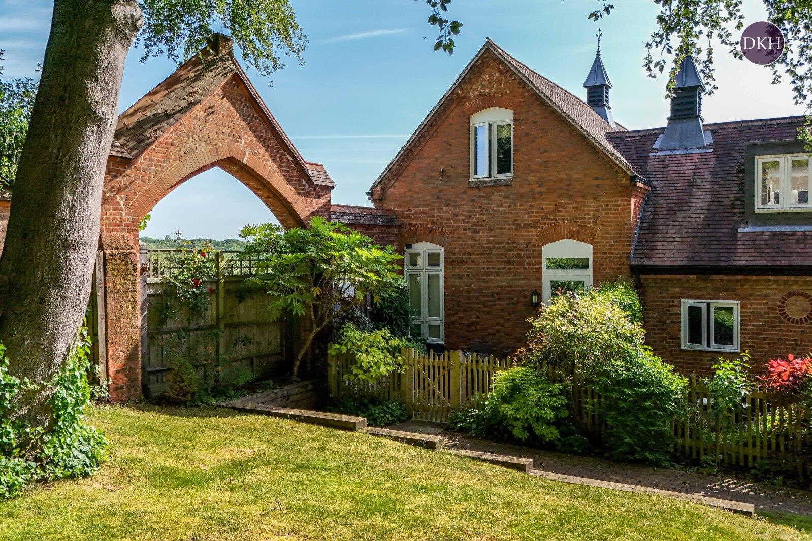 Property Image f51cd7df-0d54-421b-93a3-dd29d82ea7b0