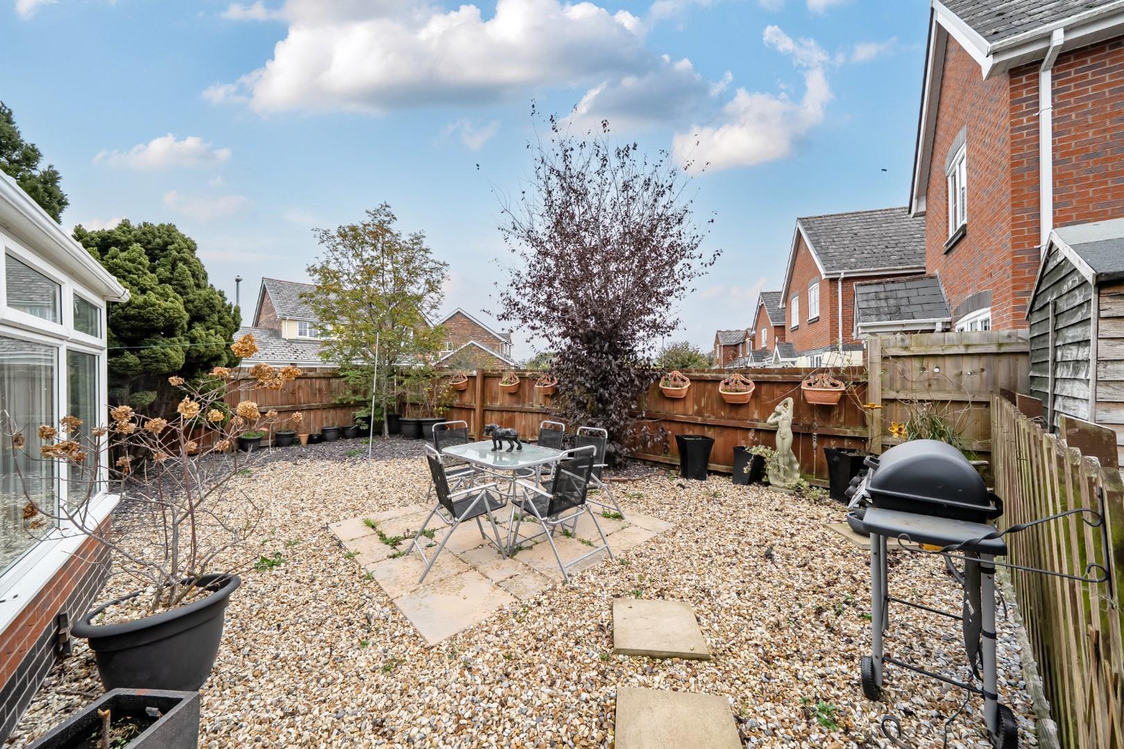 Property Image f51d8603-f21f-4243-b00d-99d0c501628b