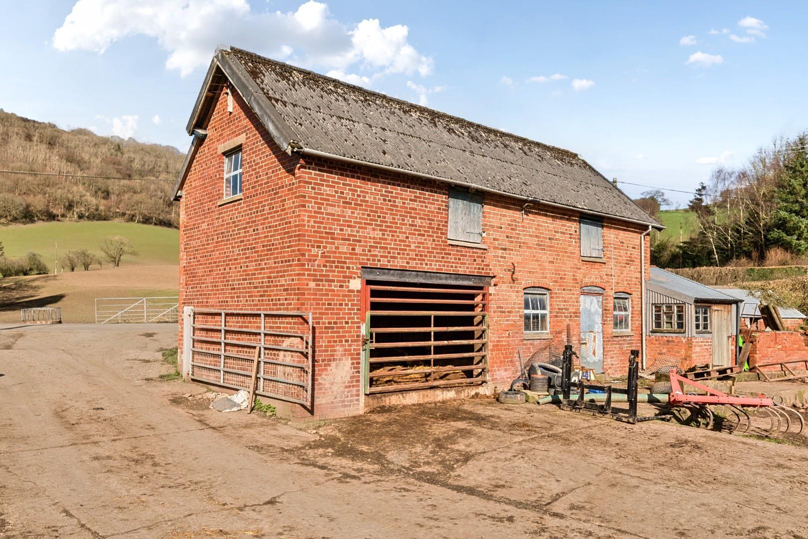 Property Image f52b6294-44b5-4cbb-a3f8-8b3c6d62e49c