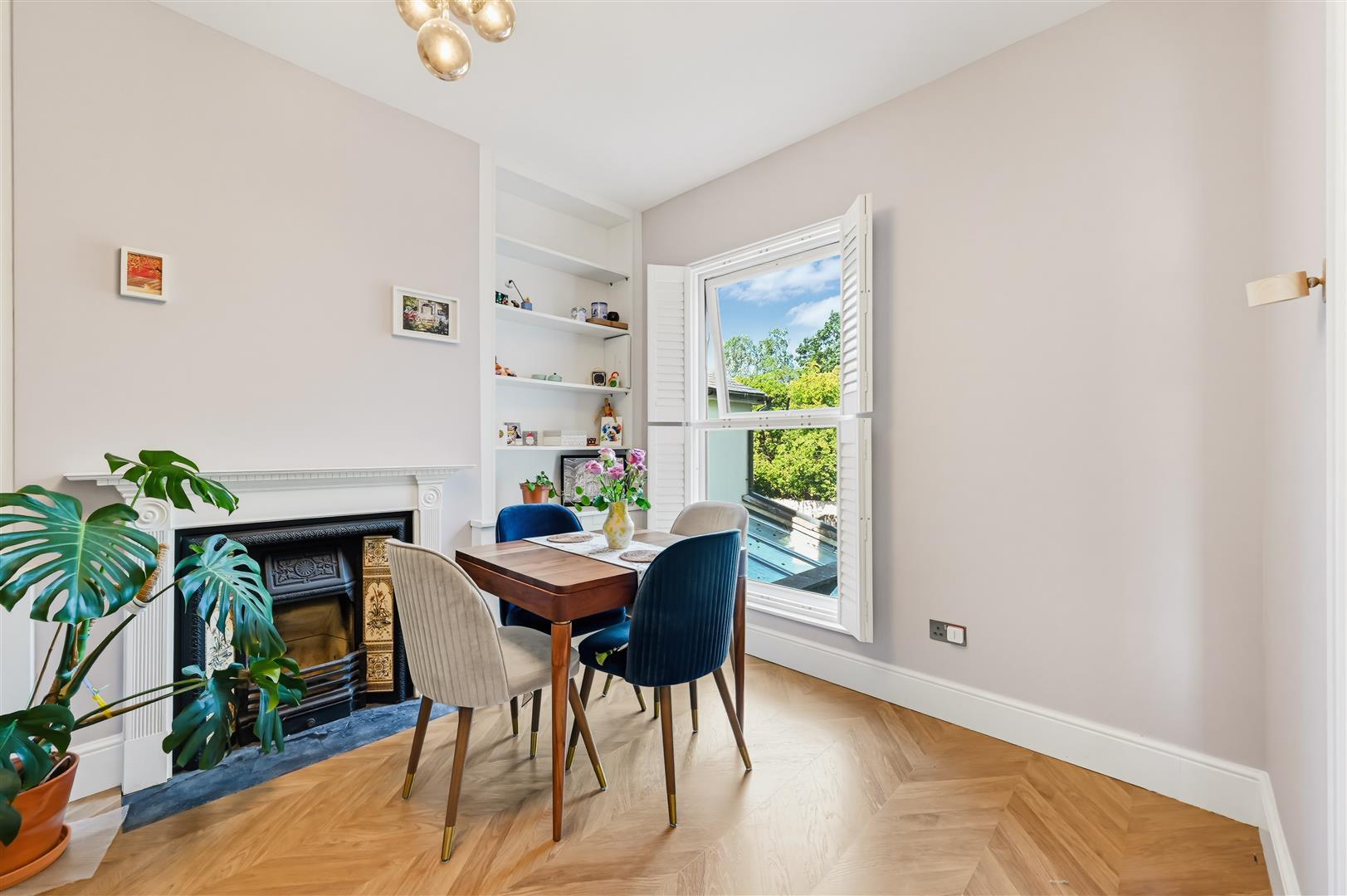 Property Image f5437b36-5d01-417c-9774-e0d40cd04c8f
