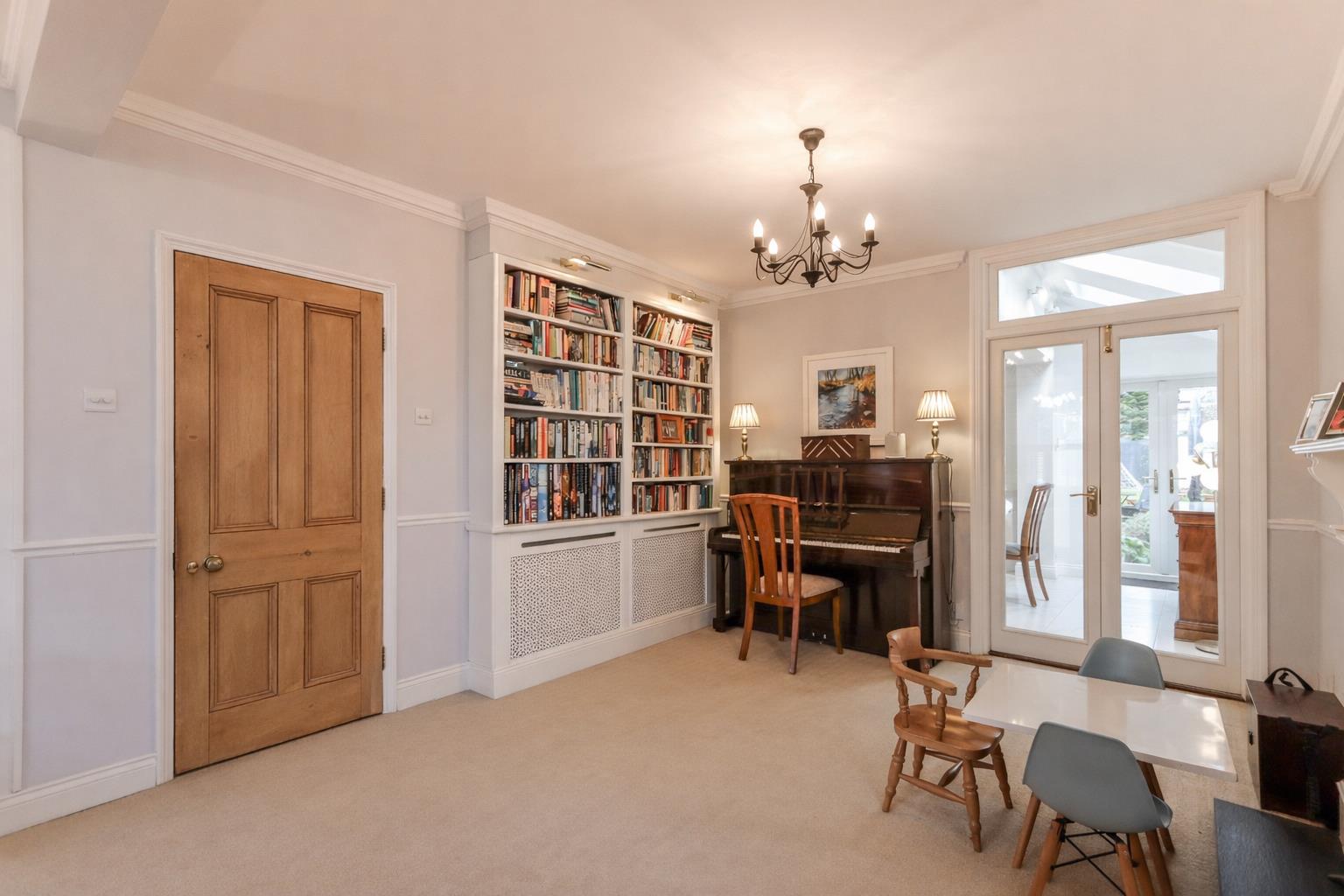 Property Image f54c642f-dfb2-4373-82a1-ffd596e3bc0b