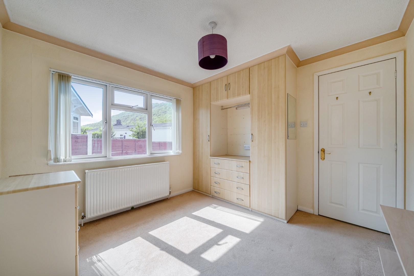 Property Image f569dbc9-263d-4f46-9ff7-ccb8594dc937