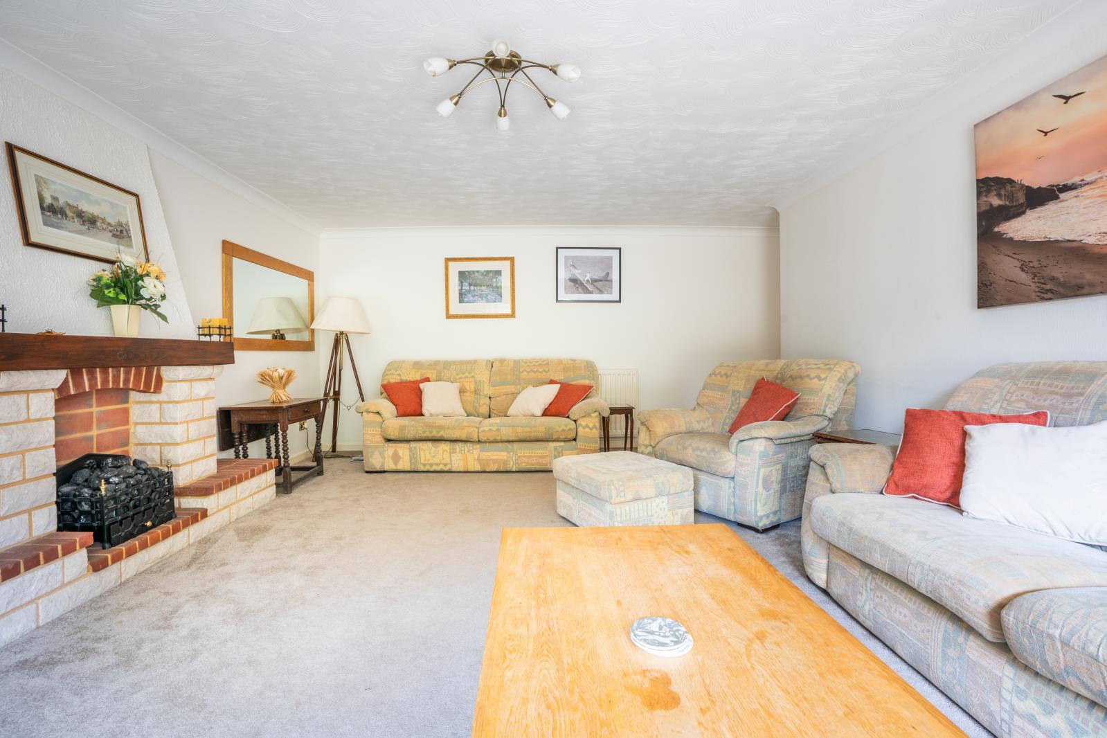 Property Image f56d31f1-1fae-4317-a312-7872985f4946